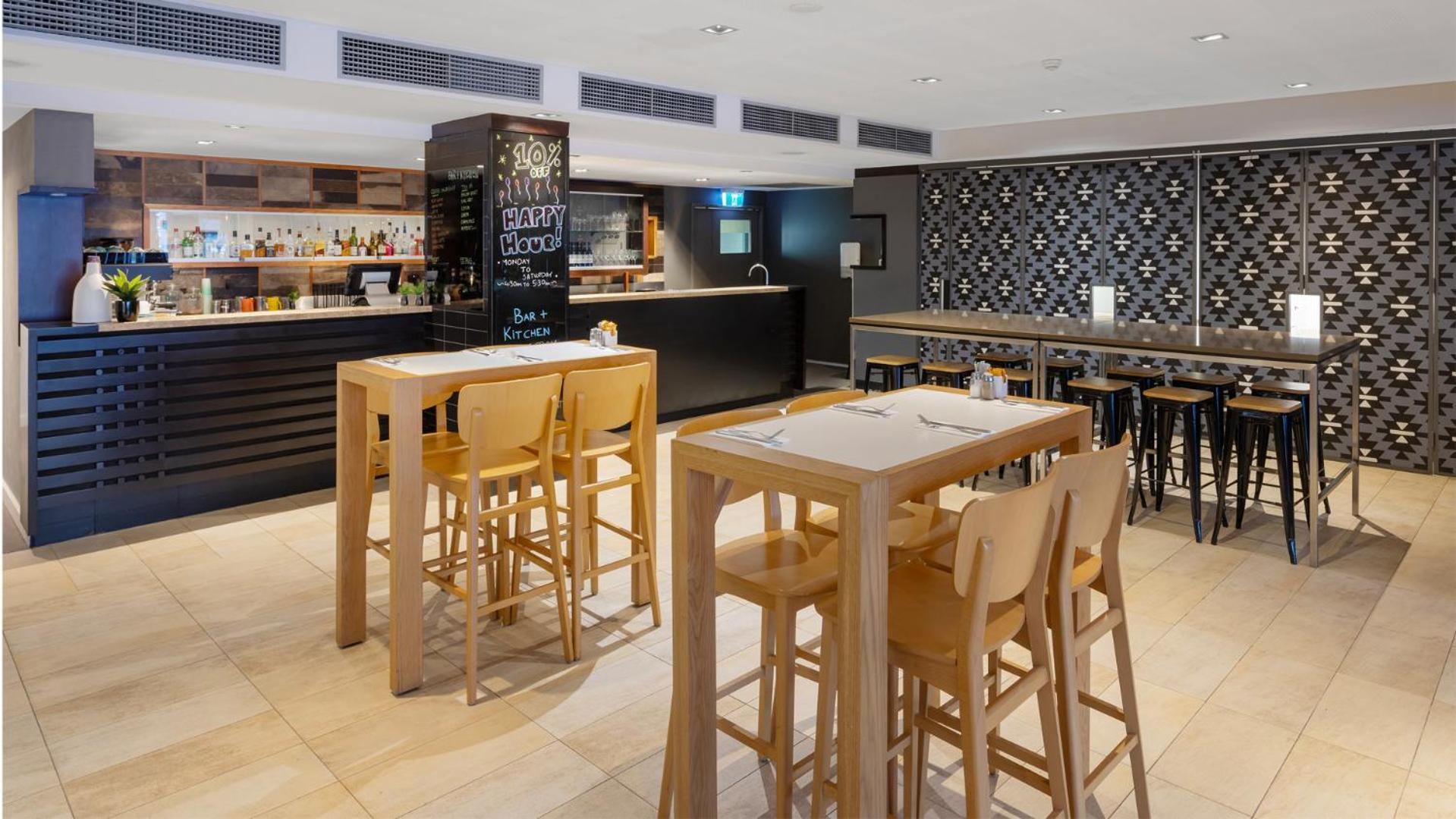 Oaks Perth Hotel Esterno foto