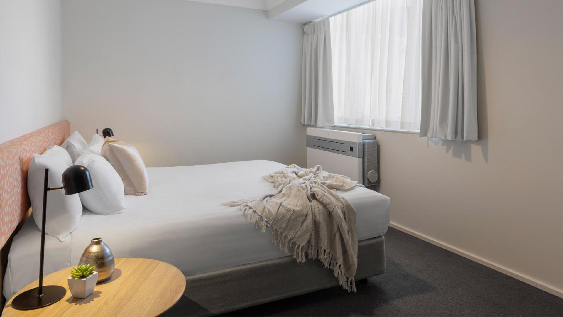 Oaks Perth Hotel Esterno foto