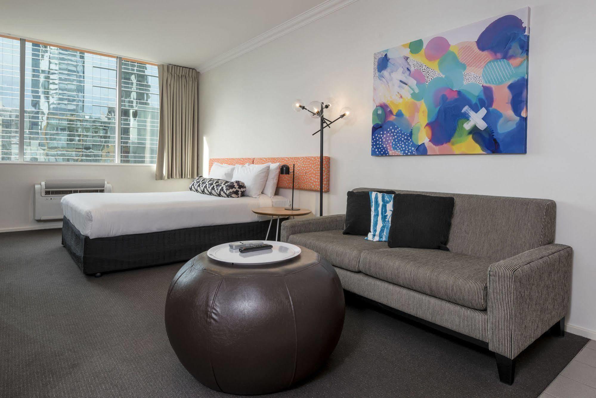 Oaks Perth Hotel Esterno foto